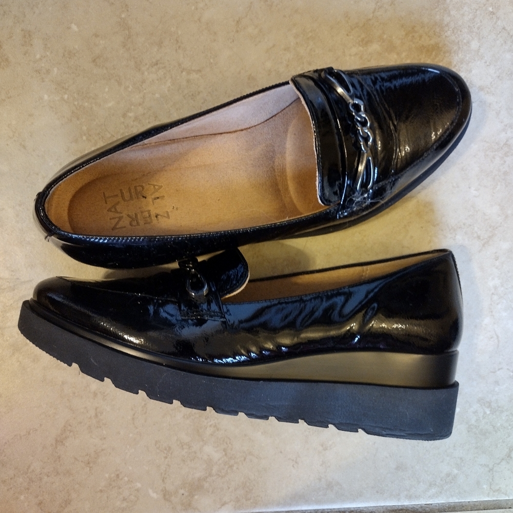 Naturalizer Loafer Womens size 8 M Black